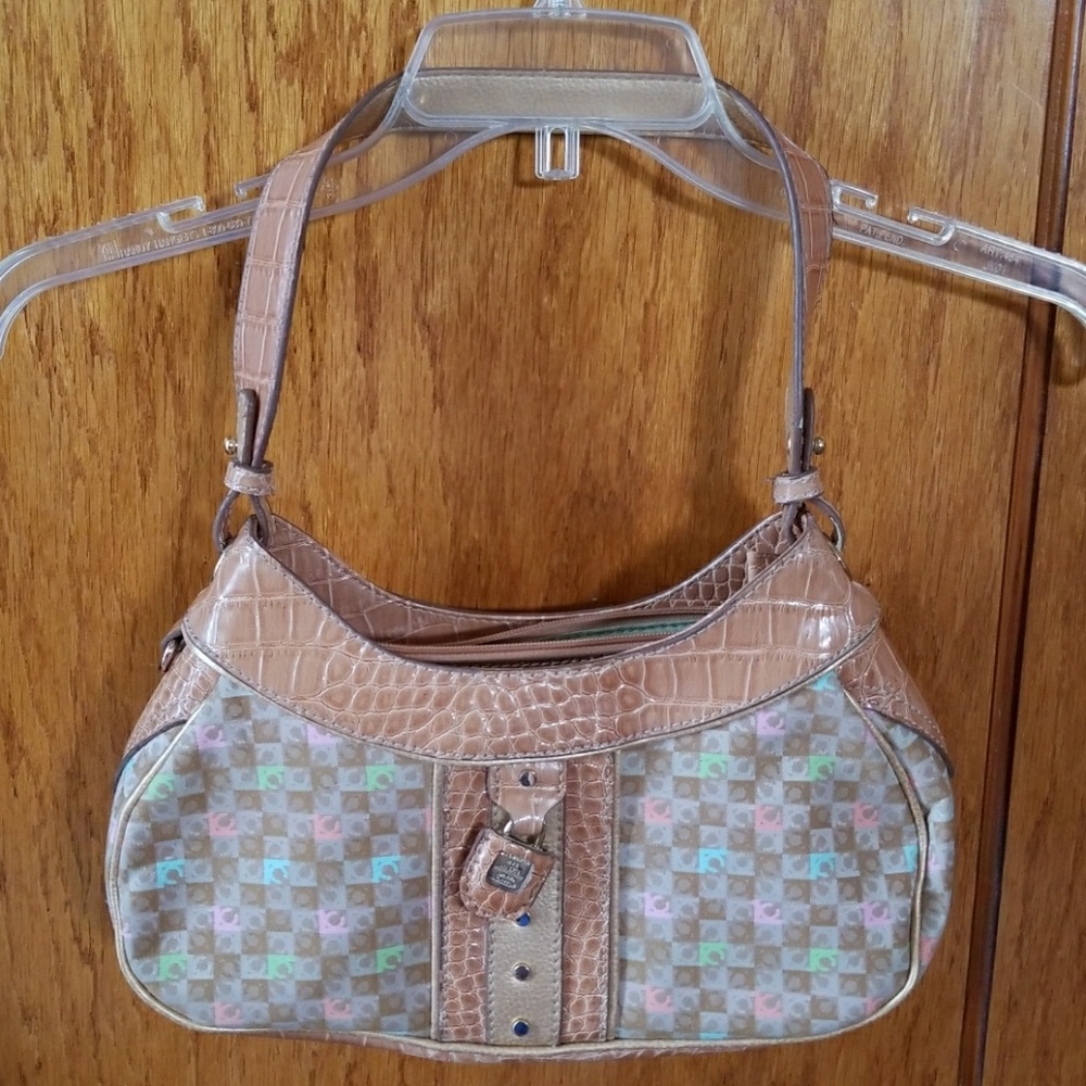 Liz Claiborne pruse